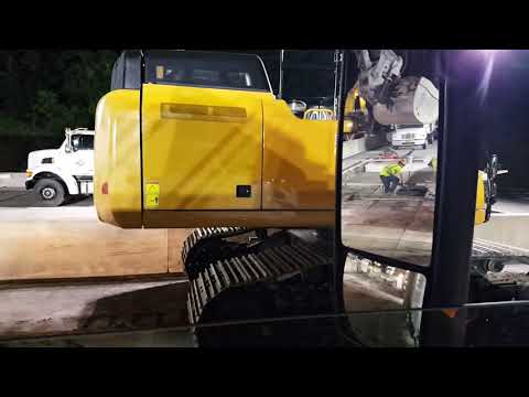 Big cat 352 excavator  brand new-July 30, 2020