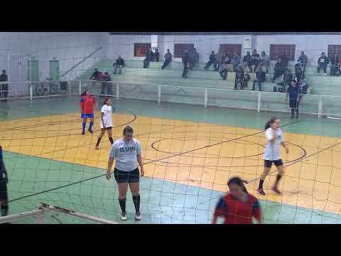 Tstech futebol com as amigas