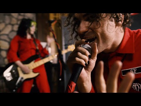 Save Face - "Bury Me (Tonight!)" (Live at the Barber Shop Studios)