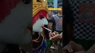 Download lagu BUROK AYU LIKES CIGARETTES❗❗#burok #densajichannel #viral #shorts mp3