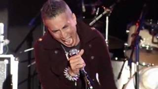 Download lagu Konsert Fenomena 30 Tahun Search 2011 @ Penang (HQ): Gothik Malam Edan mp3