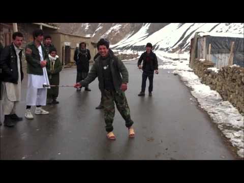 Afghan sidearm slinging style