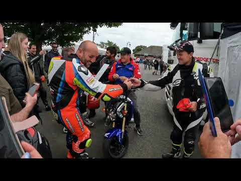 John McGuinness making a race fan's day! The friendly paddocks. Isle of Man TT 2022 #iomtt