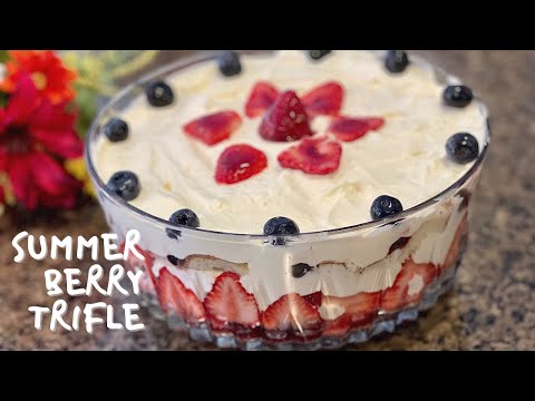 Summer Berry Trifle Recipe - Quick & Easy crowd pleasing dessert! Perfect for July 4th celebrations!