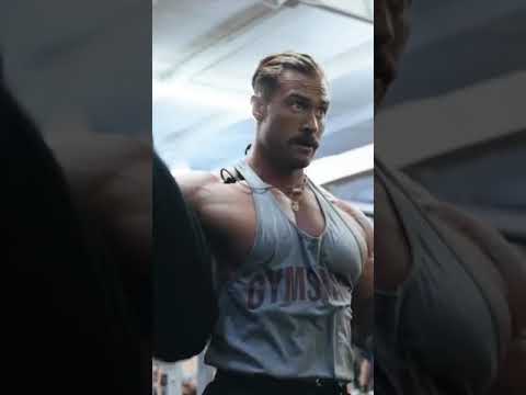 Cbum silenced the whole gym when he took his hoodie off. | Gym Motivation