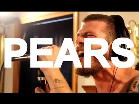 PEARS - "Green Star" Live at Little Elephant