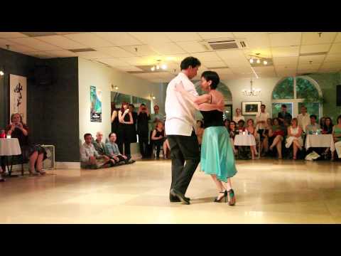 Bobby Thompson et Karen Simon, "La tapera" (valse).