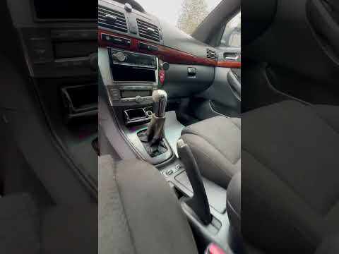 фото toyota avensis ii 0