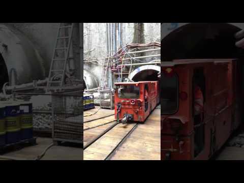 Tunnelbahn im Abwasserkanal Emscher