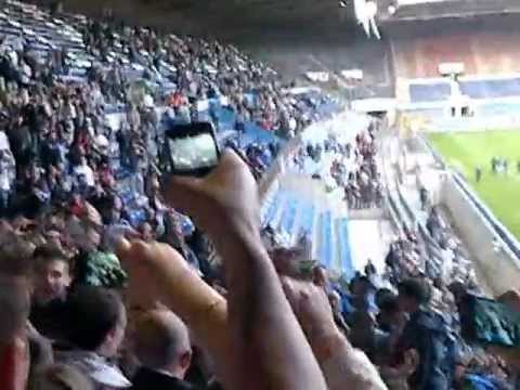 Strasbourg monte en CFA, les joueurs dans le kop !!
