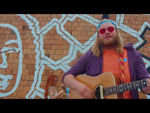 Happy Tune - Brother Smith - Official Music Video