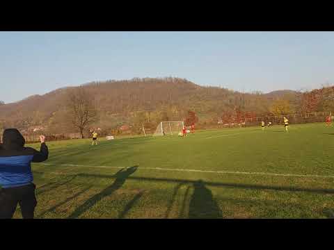 Gol Leucian in Aurul Brad - Hateg 4-0