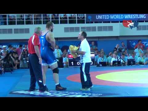 125 KG QF - Tervel Dlagnev (USA) vs Taha Akgul (TUR)