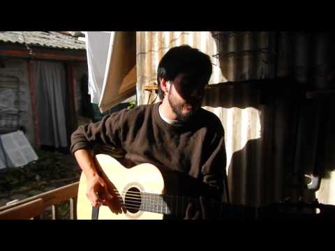 A La Luz De Esa Pantallita video