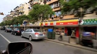 preview picture of video 'Shanghai street scenes'