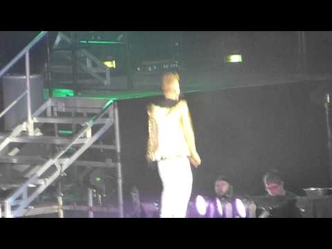 Justin Bieber ~ Eenie Meenie ♥ Paris/Bercy 19.03.2013