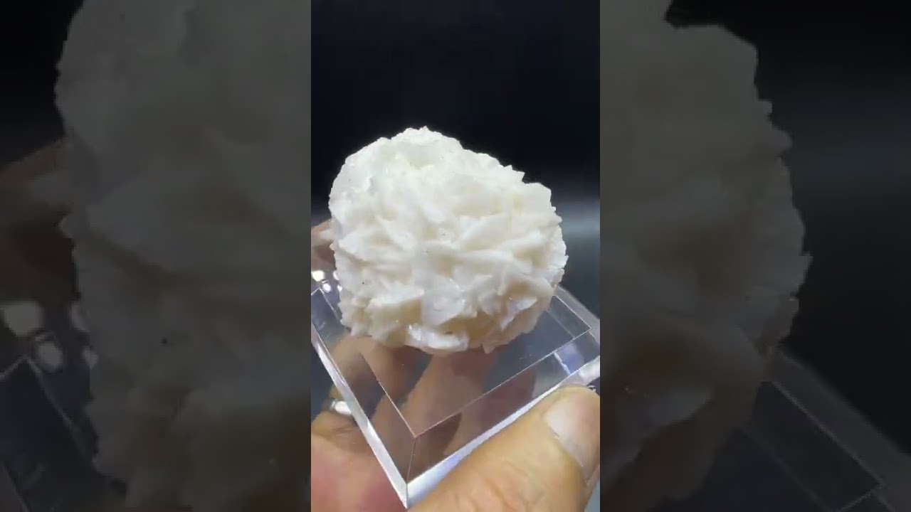 #Dolomite #minerals #crystals #gems #specimen #geology #rocks #stone #Collector #museum