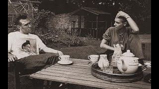 Sinead O'Connor - The Hand That Rocks The Cradle (Live)