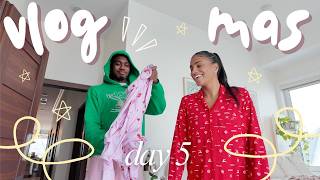 VLOGMAS ♡ day 5 (SNOW DAY!!! cozy pajama party, putting up christmas tree, decorating, skincare +!!)