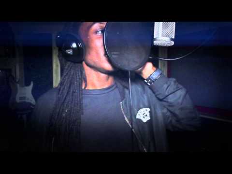 MoneyMakinBg- Walking Thru My Hood Freestyle