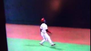 Jeffrey Leonard Mocks Cardinals With Flap Down After Home Run