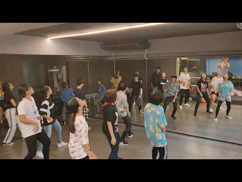 BE Workshop - Boy with Luv