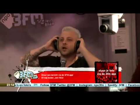 Mr. Polska feat. Frans Duijts & Heavylight - Discodochter live @ 3FM Stenders late vermaak