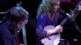 Bela Fleck & Abigail Washburn - "Railroad" (eTown webisode #671)