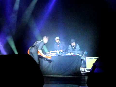 The Legendary Tigerman,  DJs Ride e Nell Assassin e João Doce - Say Hey Hey