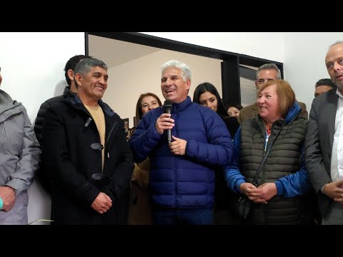 El gobernador Claudio Poggi recorrió el avance de la obra junto con la comunidad de Papagayos