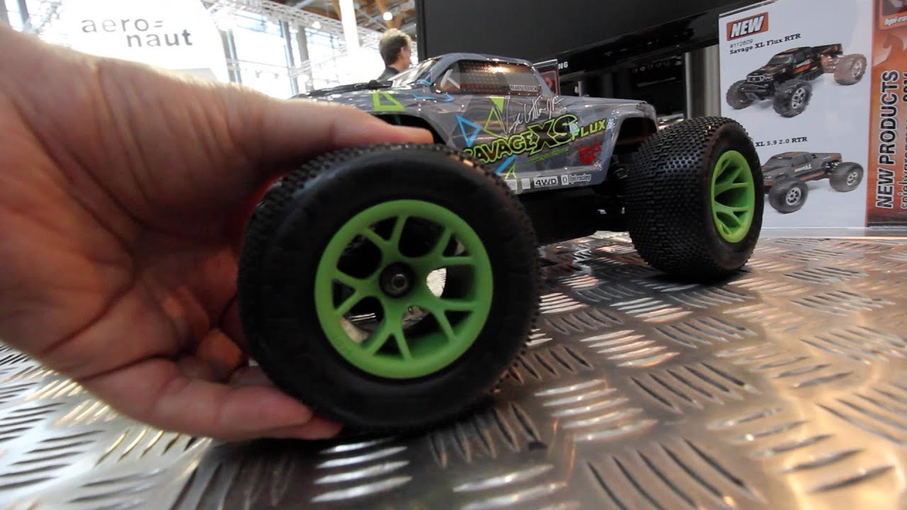 RC auto Savage XS Flux - Vaughn Gittin Jr. Edition