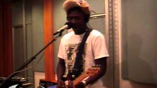 Bloc Party - Signs - Live on KCRW (2009)