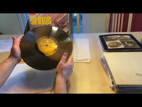 BEATLES vinyl treasure trove - UNBOXING of nice record collection found unexpectedly