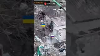 Download lagu Close Combat. Ukrainian Fighter Against Two Russian Soldiers. Two POWs were Captured. Master Class mp3