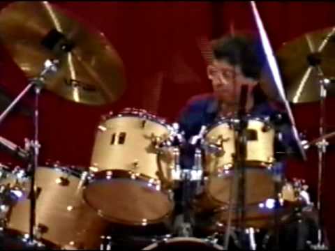 1992 Vanni Stefanini drum solo live in theatre