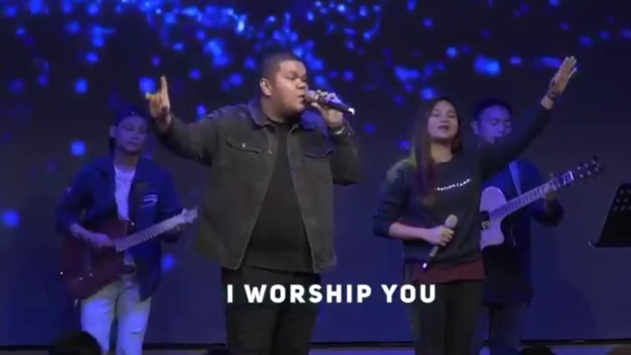 When I Look into Your Holiness by Wayne & Cathy Perrin | Live Worship led by Lee Simon Brown