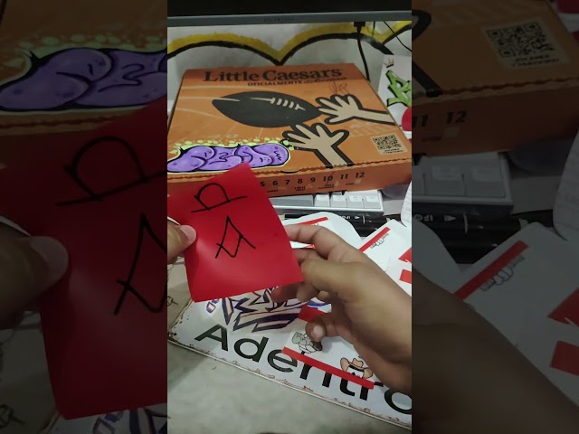 Vídeo relacionado con Calcomanías de graffiti de vinilo impermeables, 110 piezas Juego de calcomanías, Juego de Pegatinas, Calcomanías de anime, para Regalo para Fans, Cuadernos