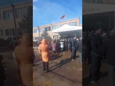 Վարդենիսի տուն-ինտերնատի աշխատակիցները բողոքի ակցիա են անում