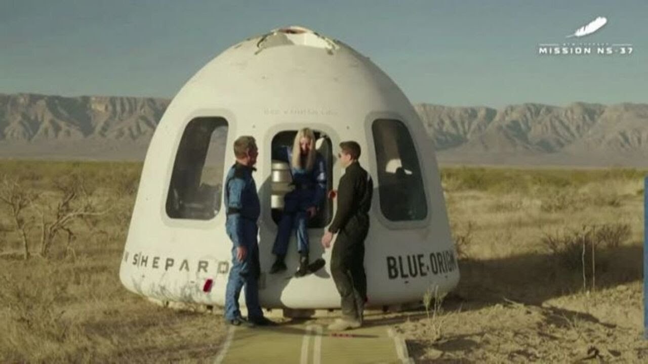 Per la prima volta una donna su sedia a rotelle vola nello spazio