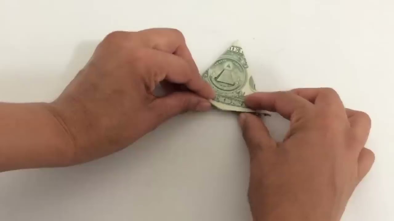 Como doblar billete de dólar en triangulo para la suerte