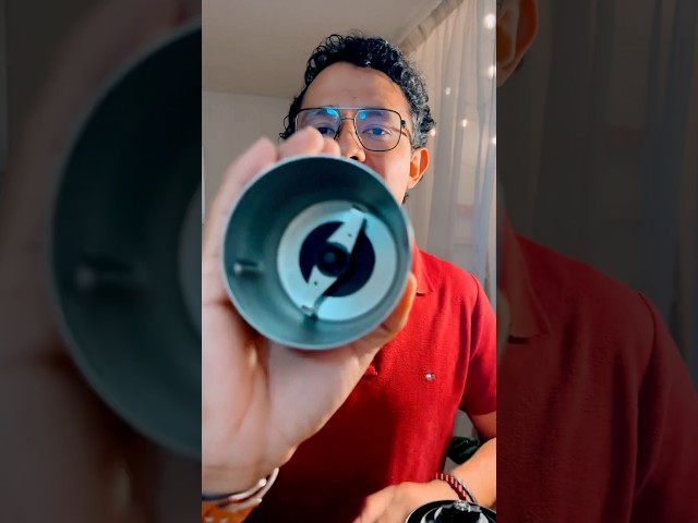 Vídeo relacionado con Molinillo de café eléctrico, Wancle molinillo de semillas, Molino de café de un toque (para frijoles, especias, etc.), con cepillo de limpieza (Negro+Rojo)