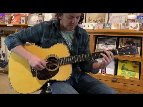 Can You Hear The Difference Between a Martin 000-28 and 000-28EC?