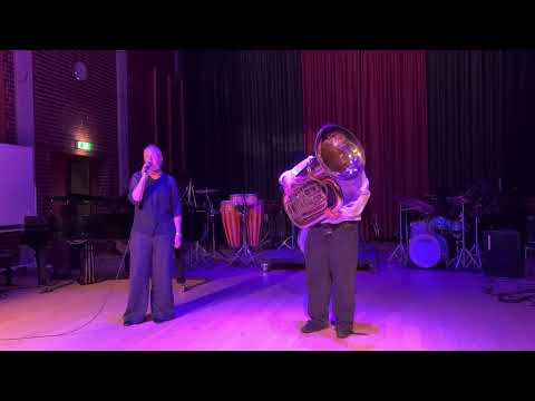 Woodstock av Joni Mitchell fremført av Blomstring duo.