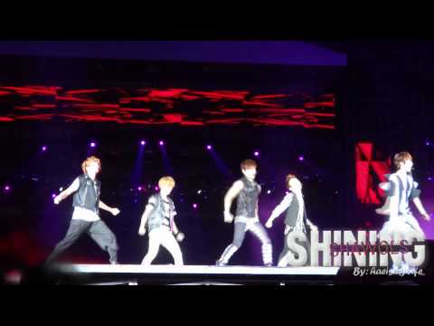 {SHININGSHAWOLS} fancam 120922 SMTOWN in Jakarta SHINee - Lucifer