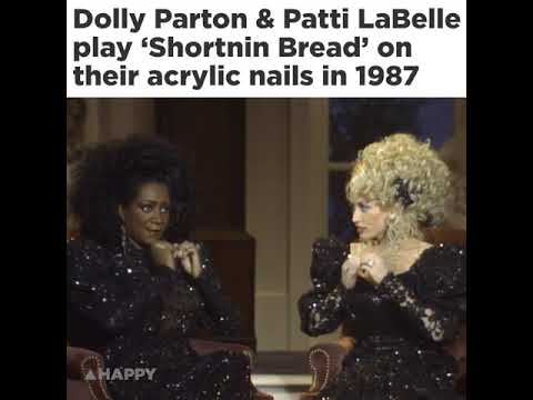 Dolly Parton & Patti LaBelle play 'Shortnin' Bread' on their Acrylic Nails