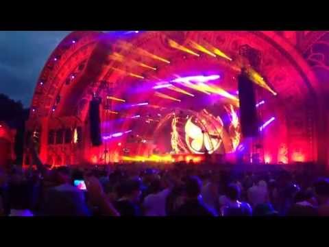*HD* FIREWORK SHOWDOWN SUPER YOU & ME STAGE @TOMORROWLAND 2014