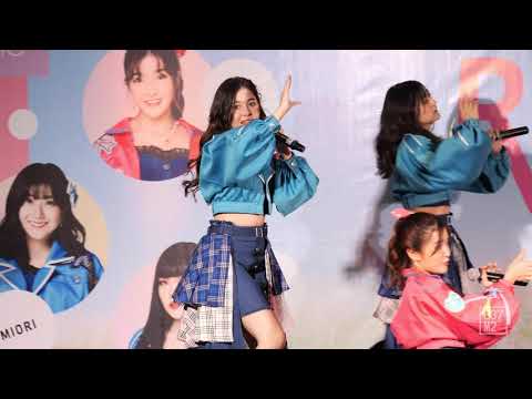 200829 BNK48 Niky - Jabaja @ Road Show Chaing Mai [Fancam 4K60p]