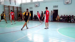 preview picture of video 'Basketbal: Malaiesti - Mereni :11.12.2010 (rep.I p.2)'