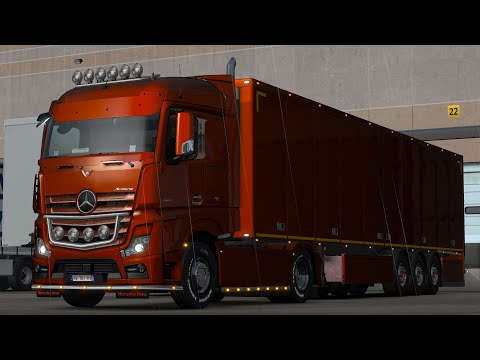 Mercedes MP4 New Actros By Night Into Rain