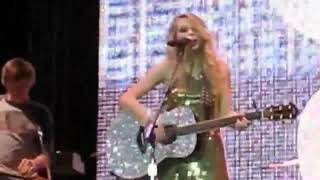 Taylor Swift Stay Beautiful